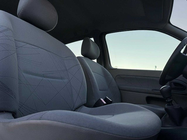 Renault clio 1.2-16v dynamique 2002 | 92-lj-zg - afbeelding 8 van  24