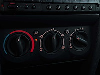 Renault clio 1.2-16v dynamique 2002 | 92-lj-zg - afbeelding 9 van  24