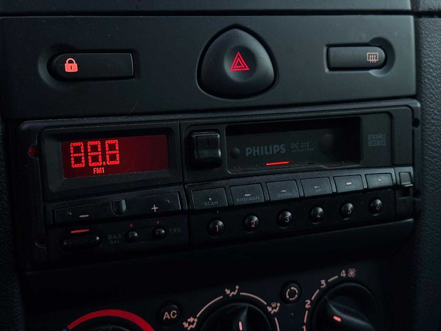 Renault clio 1.2-16v dynamique 2002 | 92-lj-zg - afbeelding 14 van  24