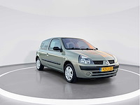 Renault clio 1.2-16v dynamique 2002 | 92-lj-zg - afbeelding 12 van  24