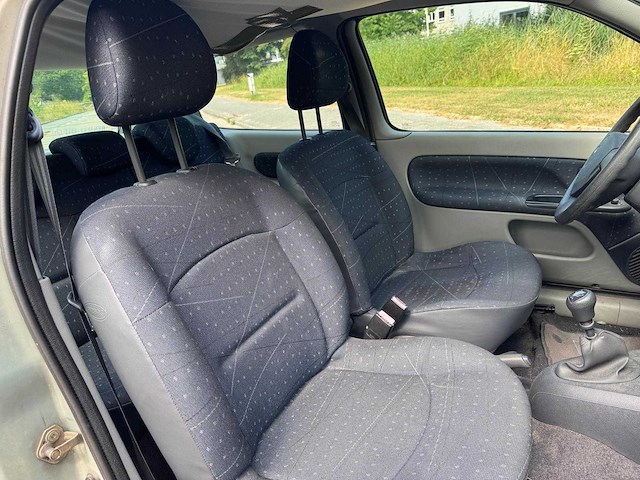 Renault clio 1.2 16v expression, 10-lg-lt - afbeelding 10 van  13