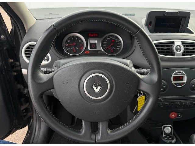Renault clio 1.2 20th anniversary | 49-zkj-2 i - afbeelding 20 van  22