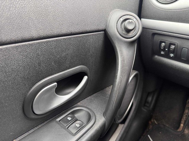 Renault clio 1.2 collection , 08-rgr-3 - afbeelding 2 van  13