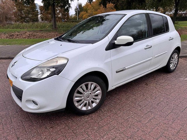 Renault clio 1.2 collection , 08-rgr-3 - afbeelding 1 van  13