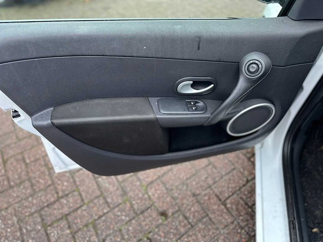 Renault clio 1.2 expression, gh-978-d - afbeelding 6 van  17