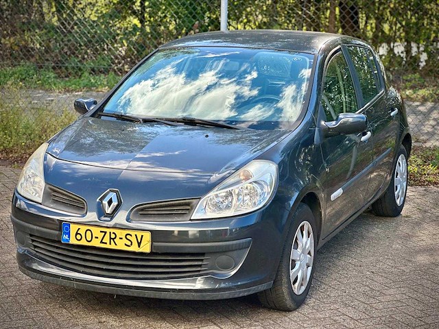 Renault clio 1.2 tce, 60-zr-sv - afbeelding 1 van  5