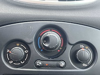 Renault clio 1.2 tce collection 2009 | 66-jbd-9 - afbeelding 14 van  26