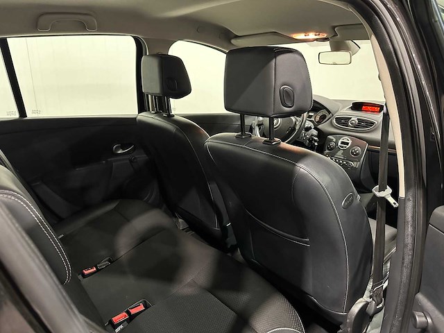 Renault clio 1.2 tce dynamique s 20-hkr-1 - afbeelding 4 van  22