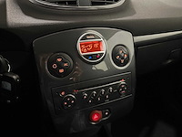 Renault clio 1.2 tce dynamique s 20-hkr-1 - afbeelding 9 van  22
