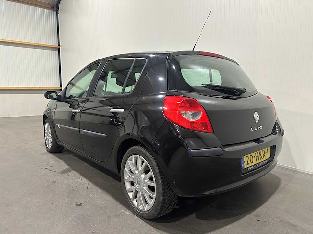 Renault clio 1.2 tce dynamique s 20-hkr-1 - afbeelding 16 van  22