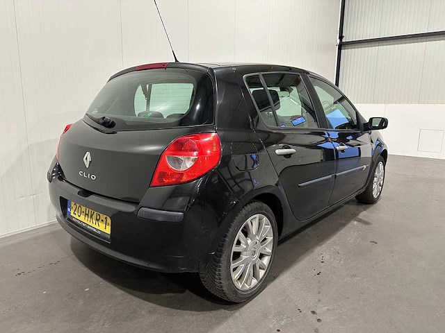 Renault clio 1.2 tce dynamique s 20-hkr-1 - afbeelding 18 van  22