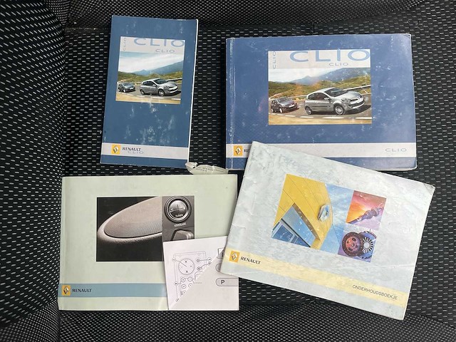 Renault clio 1.2 tce rip curl 2007 | 56-xn-lh - afbeelding 11 van  20