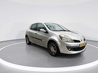 Renault clio 1.2 tce rip curl 2007 | 56-xn-lh - afbeelding 19 van  20