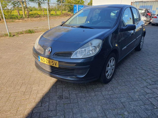 Renault clio 1.2 tce rip curl, 60-zr-sv - afbeelding 1 van  9