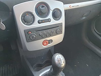 Renault clio 1.2 tce rip curl, 60-zr-sv - afbeelding 8 van  9