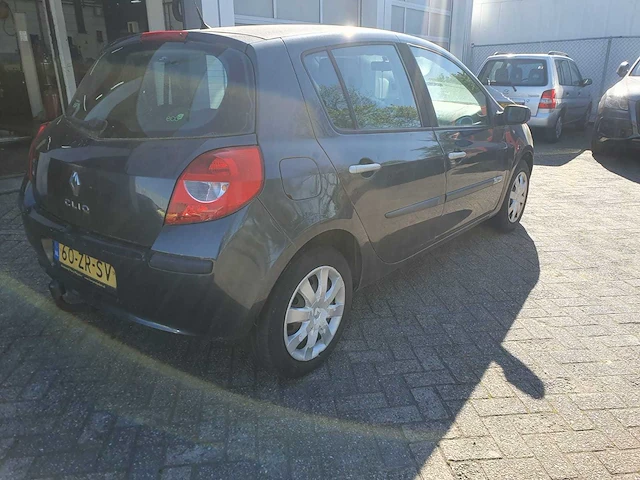 Renault clio 1.2 tce rip curl, 60-zr-sv - afbeelding 3 van  9