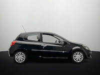 Renault clio 1.4-16v dynamique luxe 2005 | 21-rz-xx - afbeelding 2 van  20