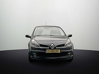 Renault clio 1.4-16v dynamique luxe 2005 | 21-rz-xx - afbeelding 4 van  20