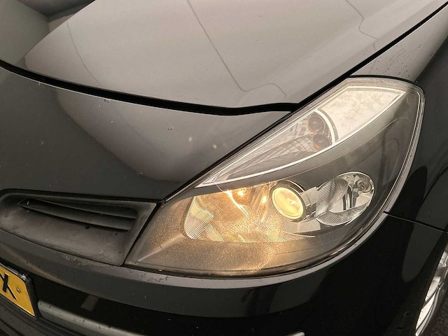 Renault clio 1.4-16v dynamique luxe 2005 | 21-rz-xx - afbeelding 13 van  20