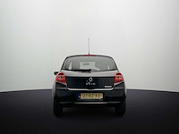 Renault clio 1.4-16v dynamique luxe 2005 | 21-rz-xx - afbeelding 18 van  20