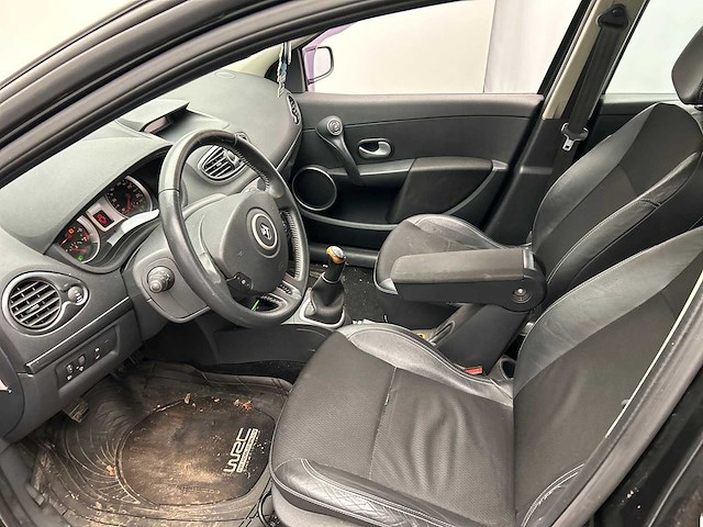 Renault clio 1.4-16v dynamique s 2007 - afbeelding 18 van  28