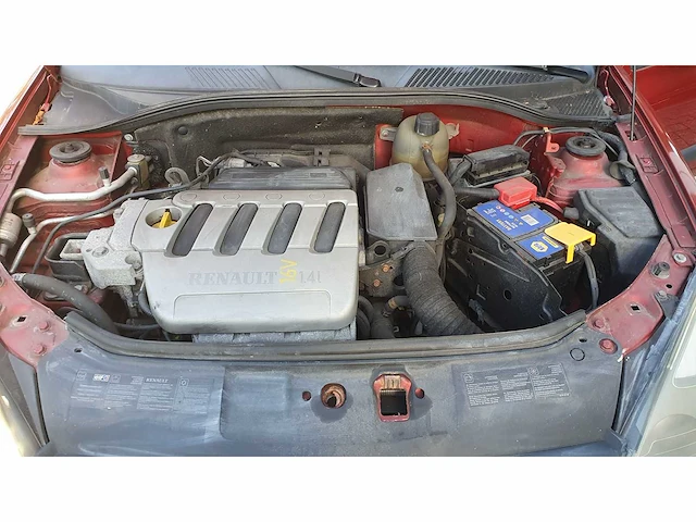 Renault clio 1.4-16v dynam.luxe, 69-rd-xv - afbeelding 4 van  12