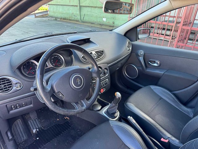 Renault clio 1.4-16v exception cool 70-ts-zv - afbeelding 2 van  13