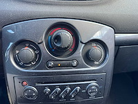Renault clio 1.4-16v exception cool 70-ts-zv - afbeelding 4 van  13