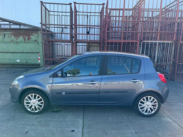 Renault clio 1.4-16v exception cool 70-ts-zv - afbeelding 6 van  13