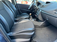 Renault clio 1.4-16v exception cool 70-ts-zv - afbeelding 11 van  13