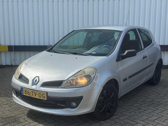 Renault clio 1.4-16v expression, 86-tv-dg - afbeelding 1 van  13