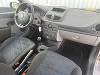 Renault clio 1.4-16v expression, 86-tv-dg - afbeelding 9 van  13