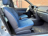 Renault clio 1.4-16v expression, automaat, 02-lz-hn - afbeelding 2 van  22