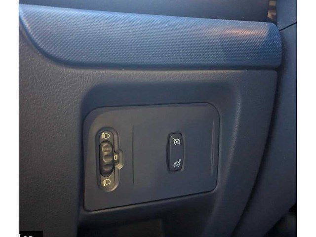 Renault clio 1.4-16v expression, automaat, 02-lz-hn - afbeelding 6 van  22