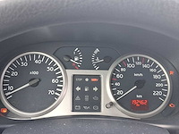 Renault clio 1.4-16v privilège 2003 | 38-lk-hv - afbeelding 2 van  17