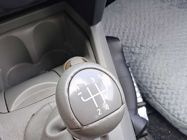 Renault clio 1.4-16v privilège 2003 | 38-lk-hv - afbeelding 9 van  17