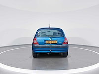 Renault clio 1.4-16v privilège 2003 | 38-lk-hv - afbeelding 3 van  26