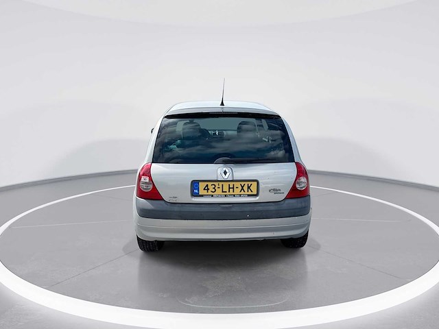Renault clio 1.4-16v privilège 2003 | 43-lh-xk - afbeelding 2 van  10