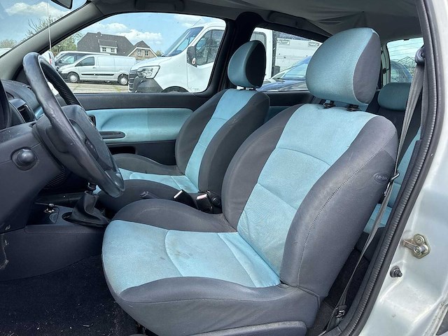 Renault clio 1.4-16v privilège 2003 | 43-lh-xk - afbeelding 6 van  10