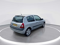 Renault clio 1.4-16v privilège 2003 | 43-lh-xk - afbeelding 7 van  13