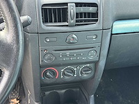 Renault clio 1.4-16v privilège 2003 | 43-lh-xk - afbeelding 12 van  13
