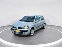 Renault clio 1.4-16v privilège 2003 | 43-lh-xk - afbeelding 5 van  15