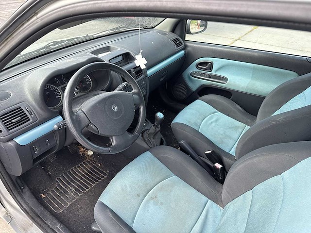 Renault clio 1.4-16v privilège 2003 | 43-lh-xk - afbeelding 10 van  15
