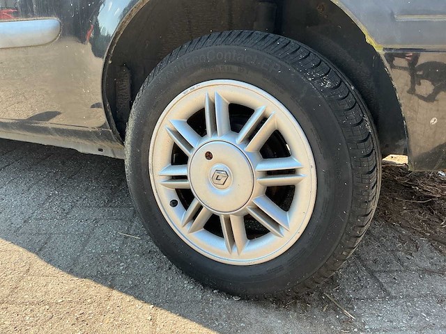 Renault clio 1.4-16v rxe 35-gr-tp - afbeelding 1 van  10