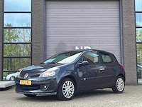 Renault clio 1.6-16v dynam.luxe, 21-sj-rl - afbeelding 1 van  11