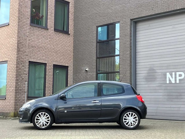 Renault clio 1.6-16v dynam.luxe, 21-sj-rl - afbeelding 4 van  11