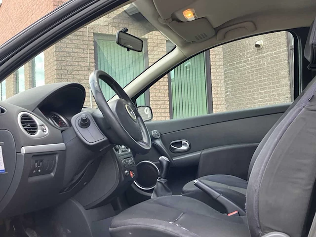 Renault clio 1.6-16v dynam.luxe, 21-sj-rl - afbeelding 7 van  11