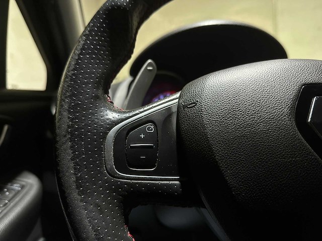 Renault clio 1.6 r.s. trophy 220pk 2016, k-787-pd - afbeelding 19 van  46