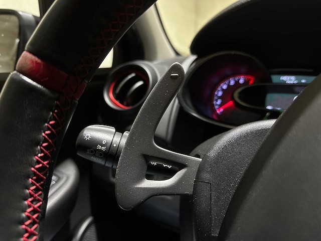 Renault clio 1.6 r.s. trophy 220pk 2016, k-787-pd - afbeelding 21 van  46