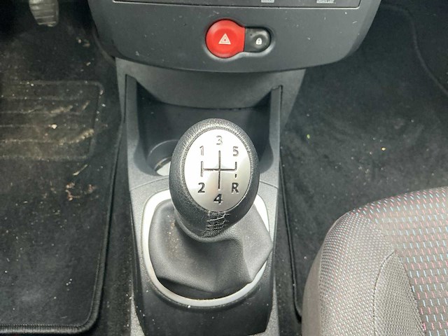 Renault clio 90-sv-gp - afbeelding 14 van  28